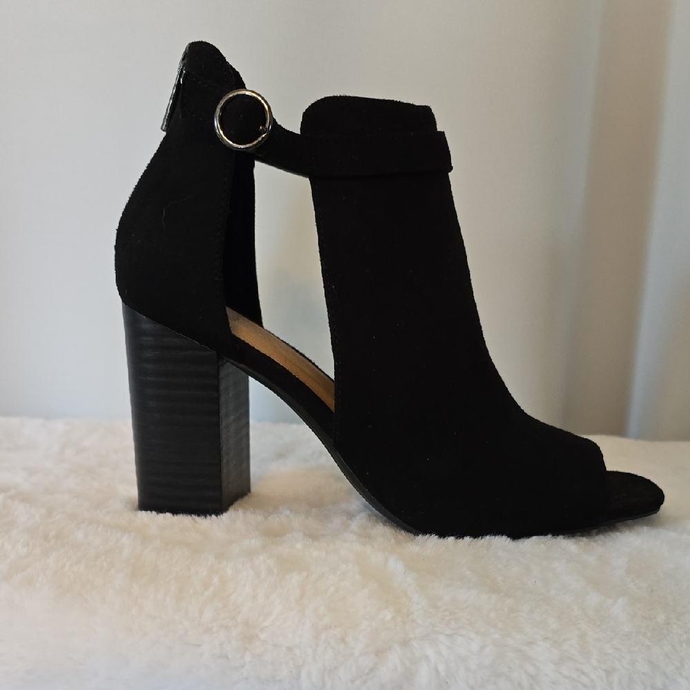 Women's Peep Toe Block Heel Sandals